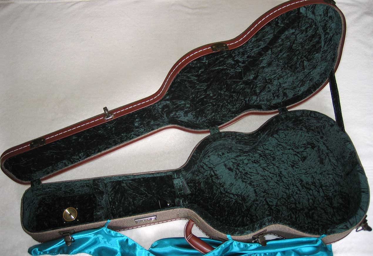 Milagro El Gallo Flamenco Guitar, Spruce Top, Neris Gonzalez Signed Label