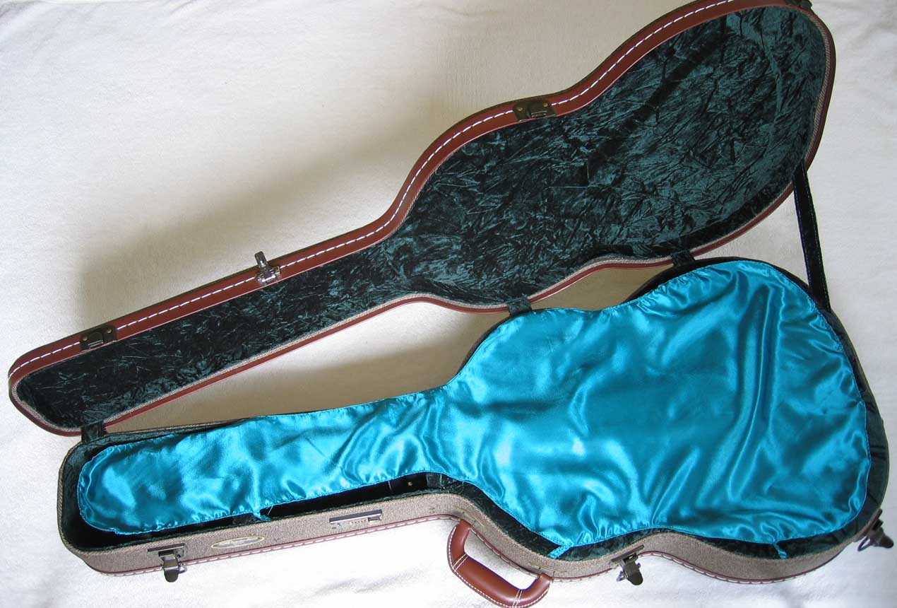 Milagro El Gallo Flamenco Guitar, Spruce Top, Neris Gonzalez Signed Label