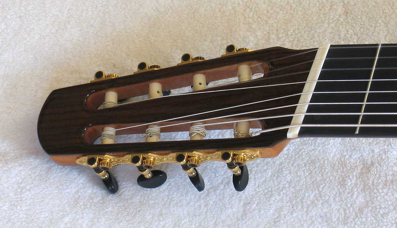 ing Classical Harp Guitar, Spruce Top, Spund Port, Fishman Presys PU + Case
