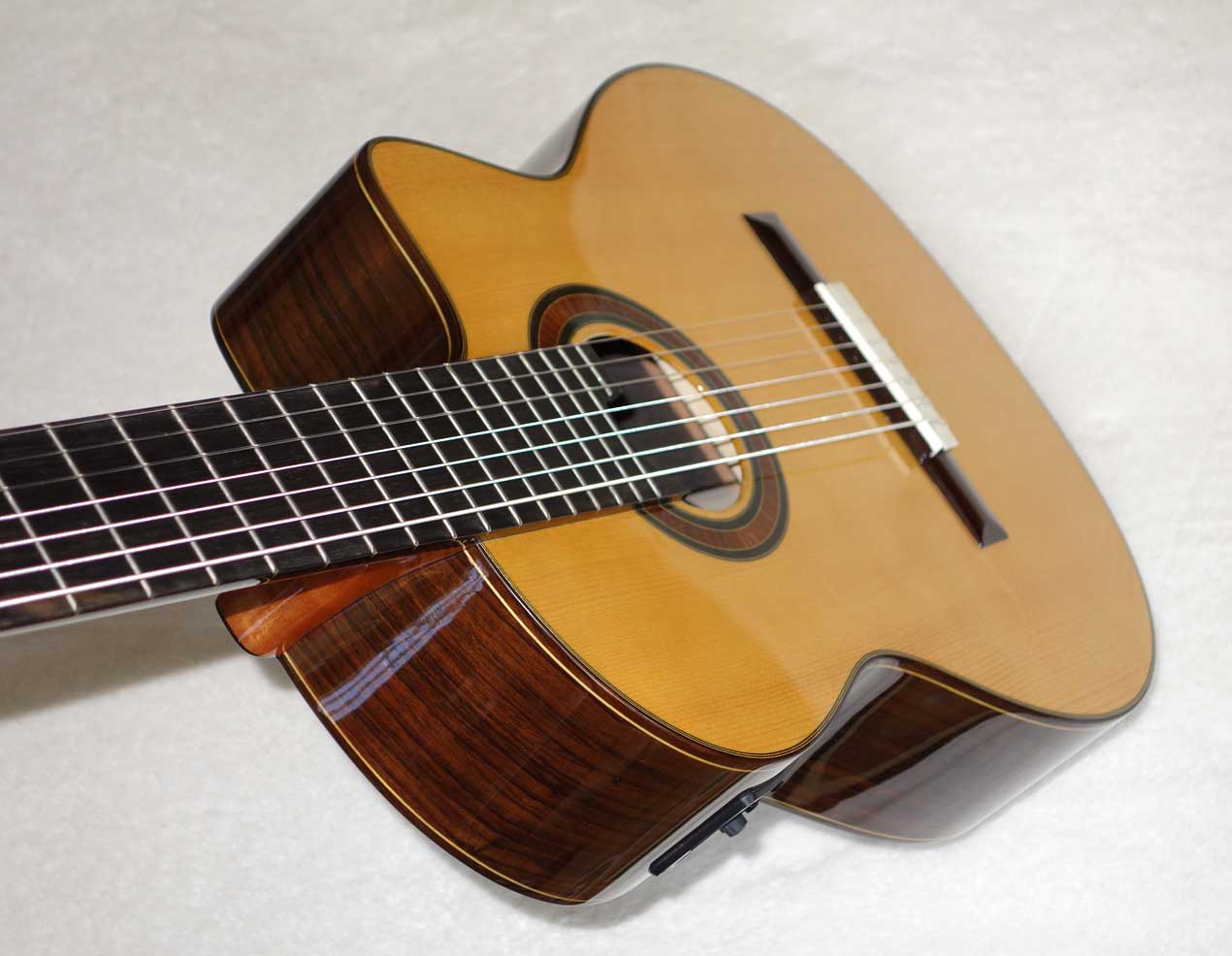 Bartolex SRS7CEL 7-String Classical Harp Guitar w/ Case, Fishman Presys Pickup